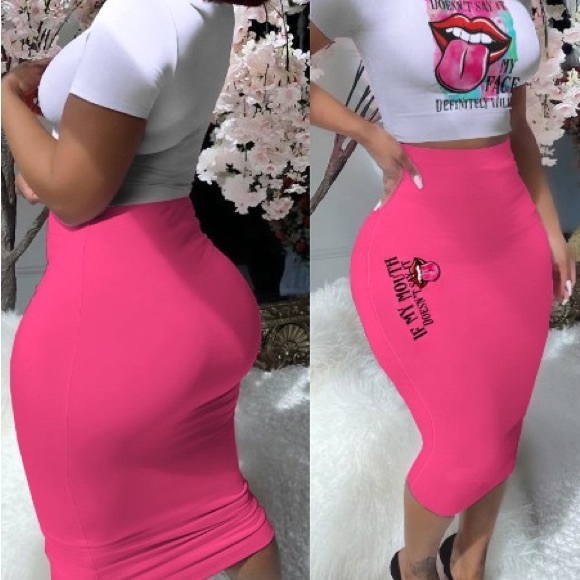 Dresses - Picture 5 of 5